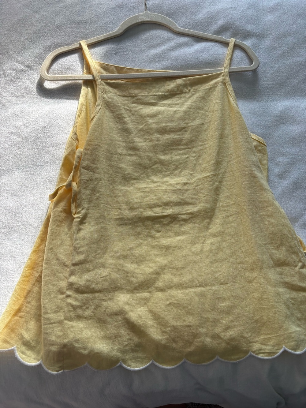 Old Navy Linen Yellow Scalloped-Hem Camisole with Side Tie